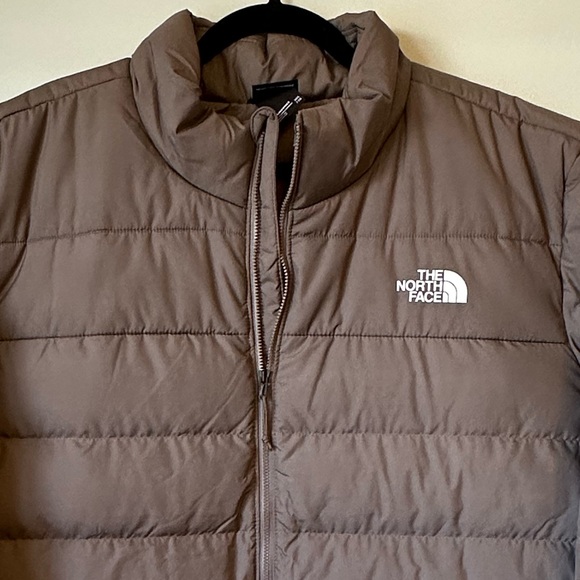 The North Face Men’s Aconcagua 3 Jacket in Falcon Brown XXL - Picture 5 of 7